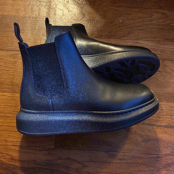 Alexander McQueen's Treadslick Chelsea Black/Pastel Sky Blue - Worn Once - Picture 14 of 16